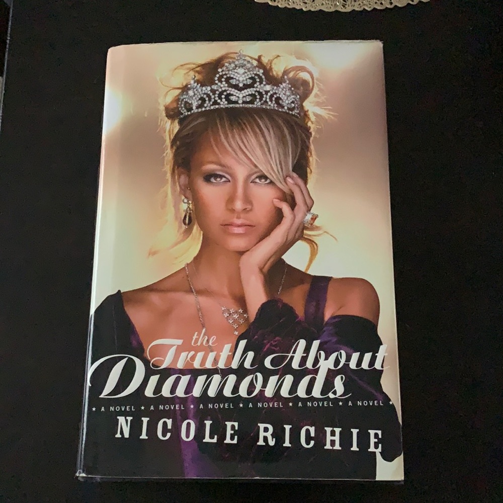 Book - The Truth About Diamonds - Nicole Richie